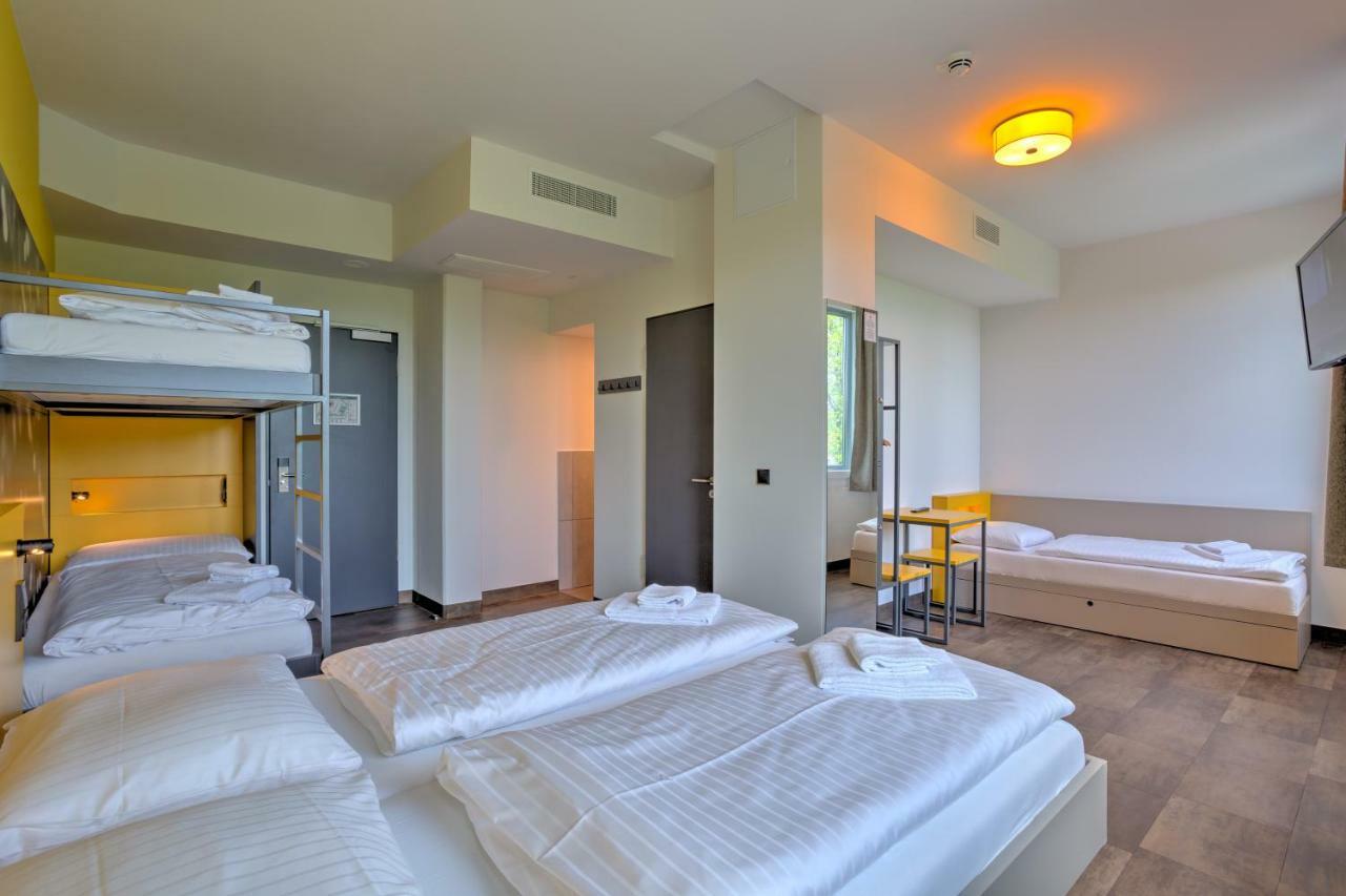 Hotel Meininger Olympiapark Monaco di Baviera