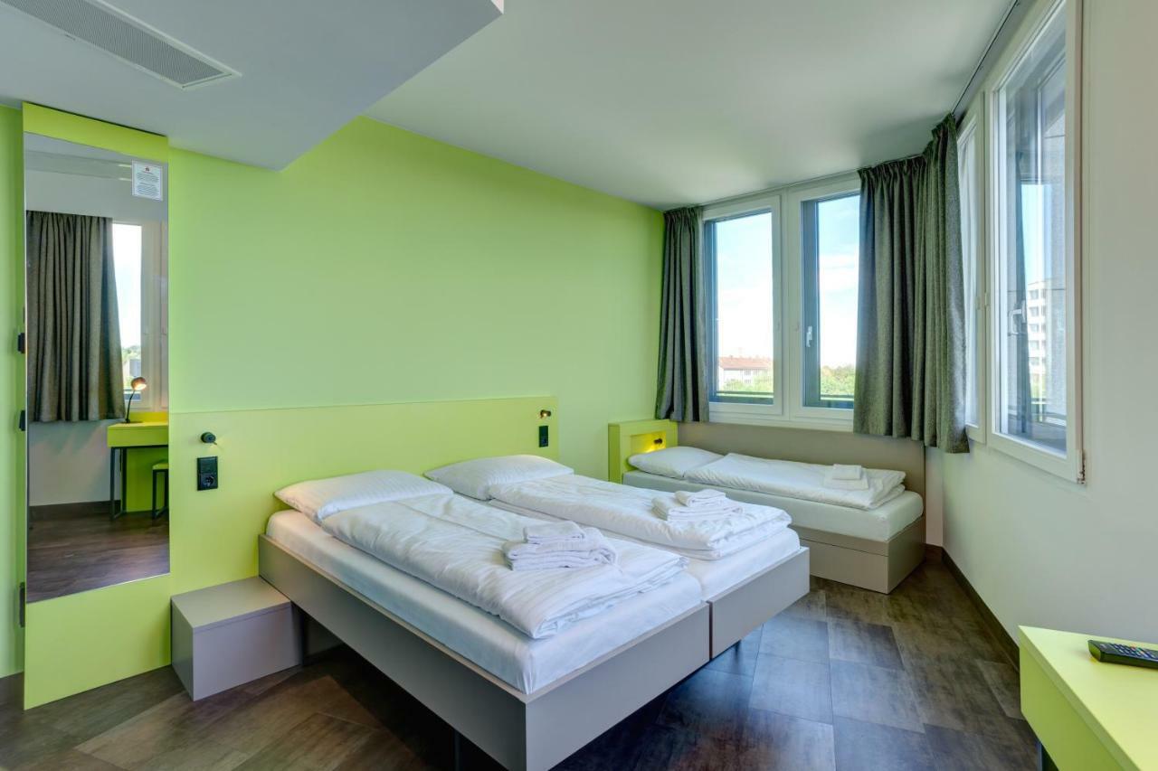 Hotel Meininger Olympiapark 3*
